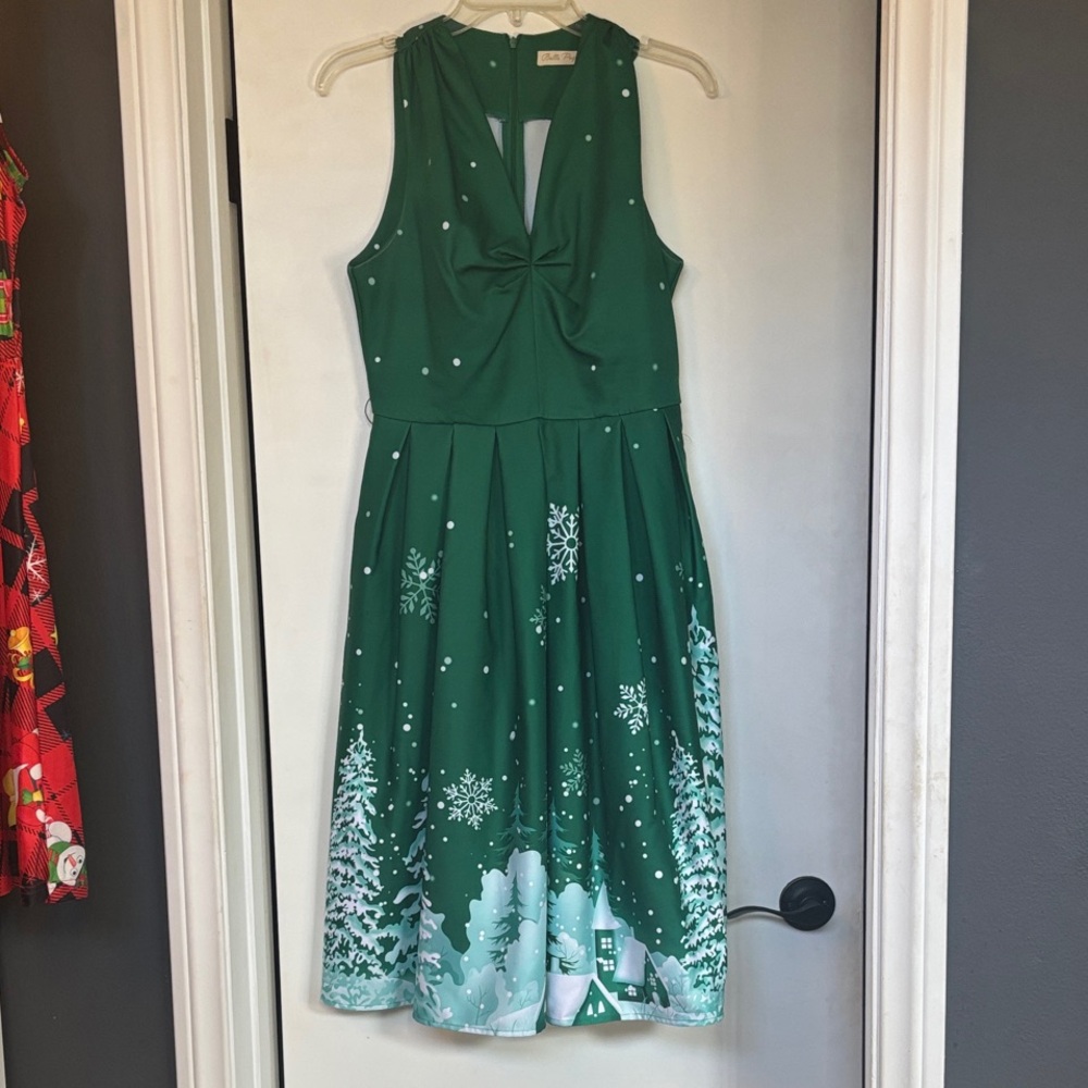 Green Snowflake Midi Dress